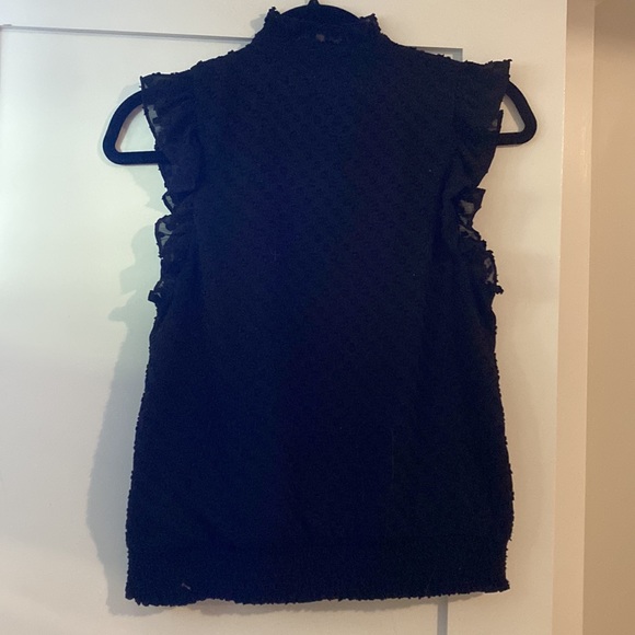 Bebe Ruffle sleeve with deep V keyhole top - Picture 2 of 6